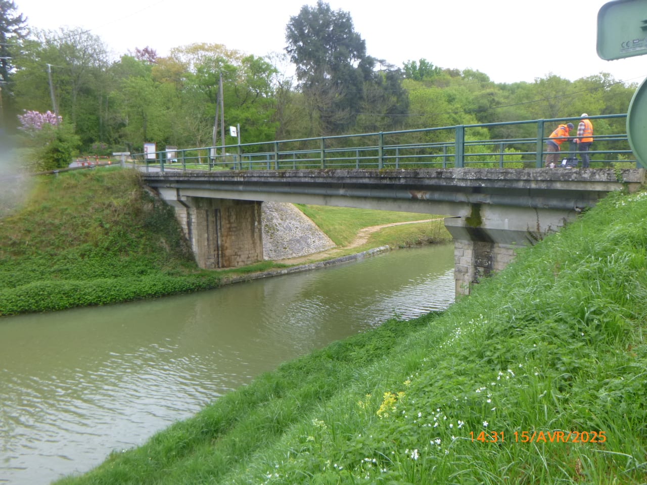 Diagnostic amiante/plomb sur les peintures des dispositifs de retenue de 2 ouvrages d’art