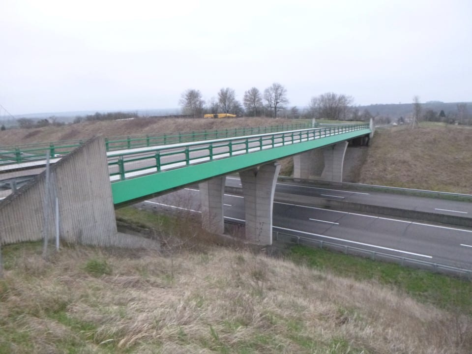 mesures-de-nivellement-et-inspections-periodiques-sur-plusieurs-ouvrages-dart